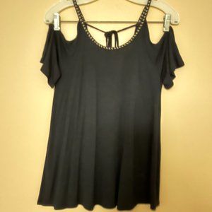 Shirt with cut out shoulders and tie in back Black size S